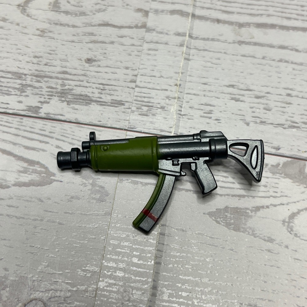 Fortnite Uncommon Submachine Gun (SMG) Loot Accessory
